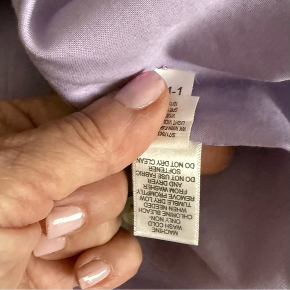 Banana Republic, Women’s Fitted, Button-Down Top. Lavender, Stretch, 8P - Picture 11 of 13
